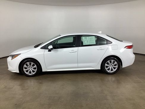 Used 2024 Toyota Corolla LE FWD image 16