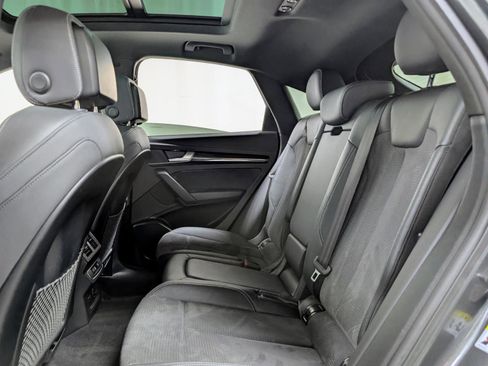 Used 2022 Audi SQ5 Premium w/ Convenience Package image 18