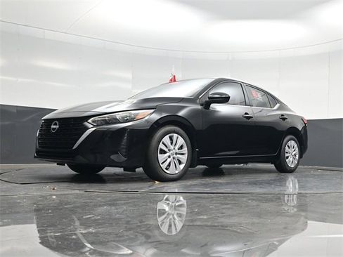 Used 2025 Nissan Sentra S image 53