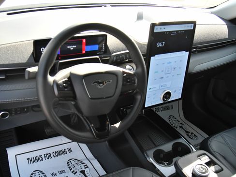 Used 2024 Ford Mustang Mach-E Select w/ Comfort Package Lite image 16