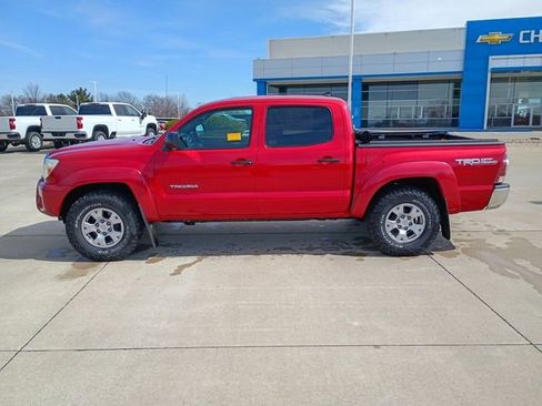 Used 2012 Toyota Tacoma 4x4 Double Cab w/ TRD Off-Road Pkg image 9