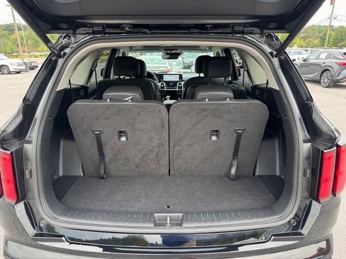 Used 2023 Kia Sorento SX image 14