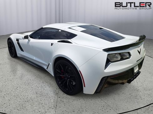 Used 2019 Chevrolet Corvette Z06 RWD image 7