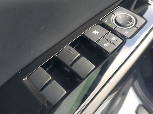 Used 2025 Lexus IS 300 w/ Comfort Package RWD image 23