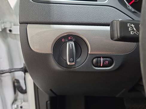 Used 2017 Volkswagen Jetta S w/ Jetta S Cold Weather Package FWD image 26