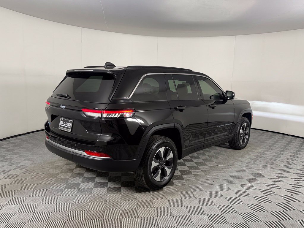Used 2025 Jeep Grand Cherokee Limited 4xe AWD/4WD image 6