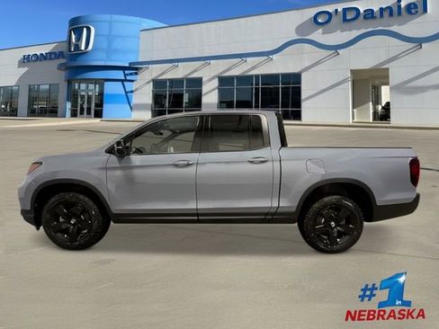 New 2026 Honda Ridgeline Black Edition image 2