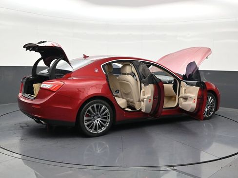 Used 2017 Maserati Ghibli w/ Luxury Package RWD image 30