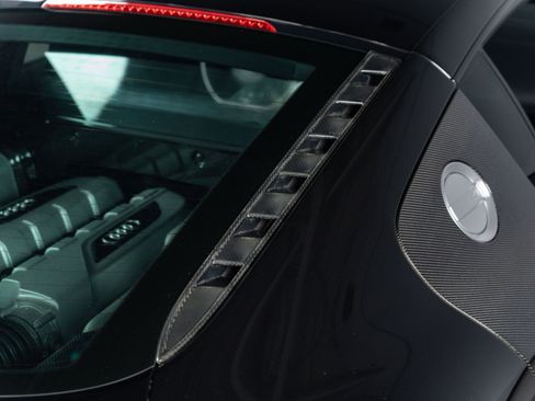 Used 2012 Audi R8 V10 AWD/4WD image 17