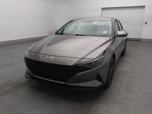 Used 2023 Hyundai Elantra SEL FWD image 15