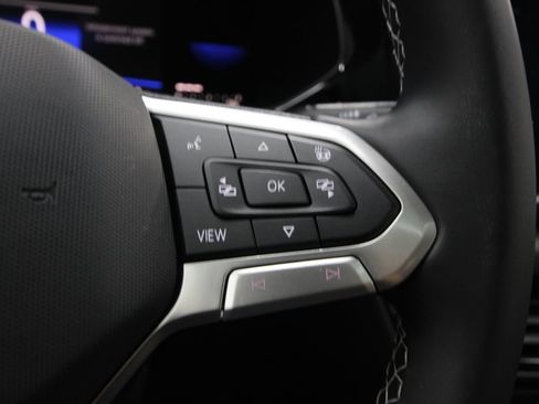 Used 2022 Volkswagen Taos SE AWD/4WD image 18