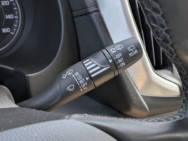 Used 2024 GMC Terrain SLT AWD/4WD image 26