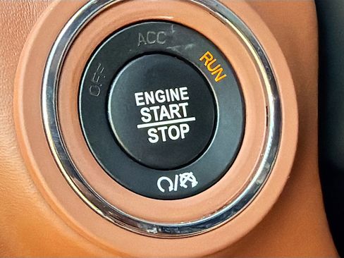 Used 2021 Maserati Quattroporte S image 36