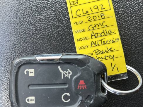 Certified 2018 GMC Acadia SLT AWD/4WD image 23