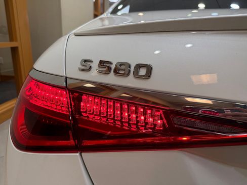 Certified 2023 Mercedes-Benz S 580 4MATIC Sedan image 29