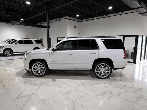 Used 2019 GMC Yukon Denali w/ Denali Ultimate Package AWD/4WD image 5