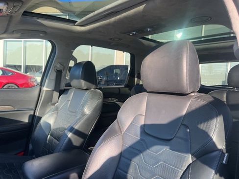 Used 2021 Kia Telluride SX w/ SX Prestige Package image 15