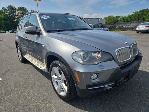 Used 2009 BMW X5 xDrive35d w/ Sport Pkg AWD/4WD image 3