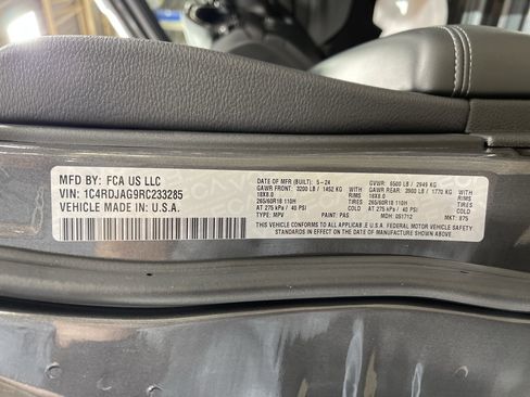 Used 2024 Dodge Durango SXT image 26