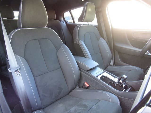 Used 2023 Volvo C40 P8 Recharge Ultimate w/ Protection Package Premier AWD/4WD image 19
