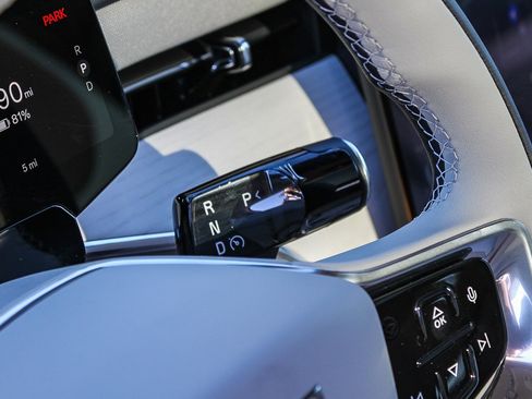 New 2025 Volvo EX90 Ultra w/ Protection Package Premier image 22