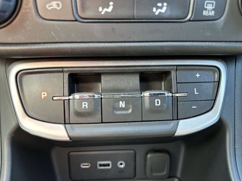 Certified 2023 GMC Terrain SLE w/ Elevation Edition FWD image 23