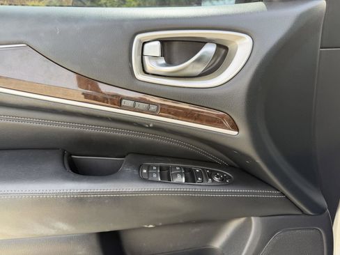 Used 2016 INFINITI QX60 FWD w/ Deluxe Technology Package image 6