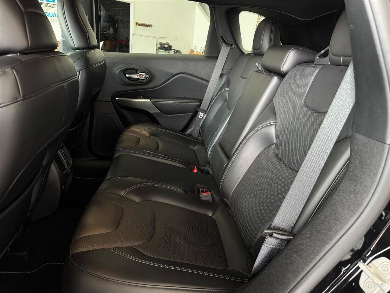 Used 2021 Jeep Cherokee Latitude Lux 80th Anniv w/ Quick Order Package 26U 80TH AWD/4WD image 7