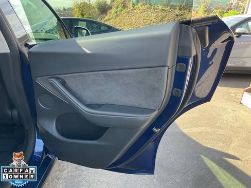 Used 2023 Tesla Model Y Long Range AWD/4WD image 58