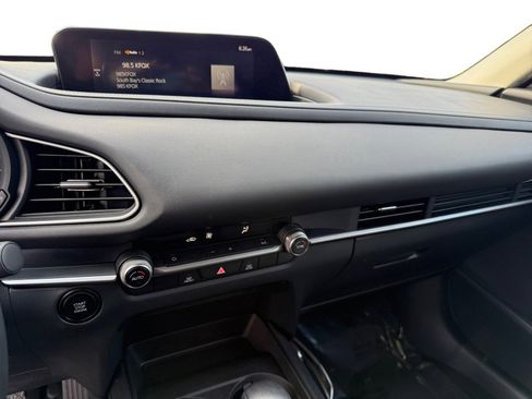 Used 2021 MAZDA CX-30 FWD 2.5 S w/ Select Package image 12