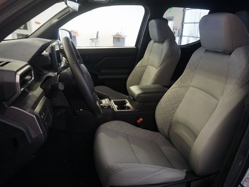 Used 2025 Toyota Tacoma SR5 image 15