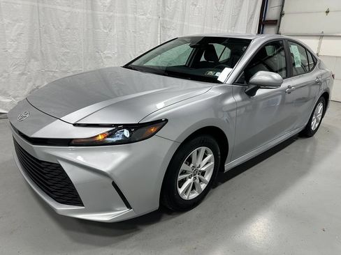 Used 2026 Toyota Camry LE FWD image 3