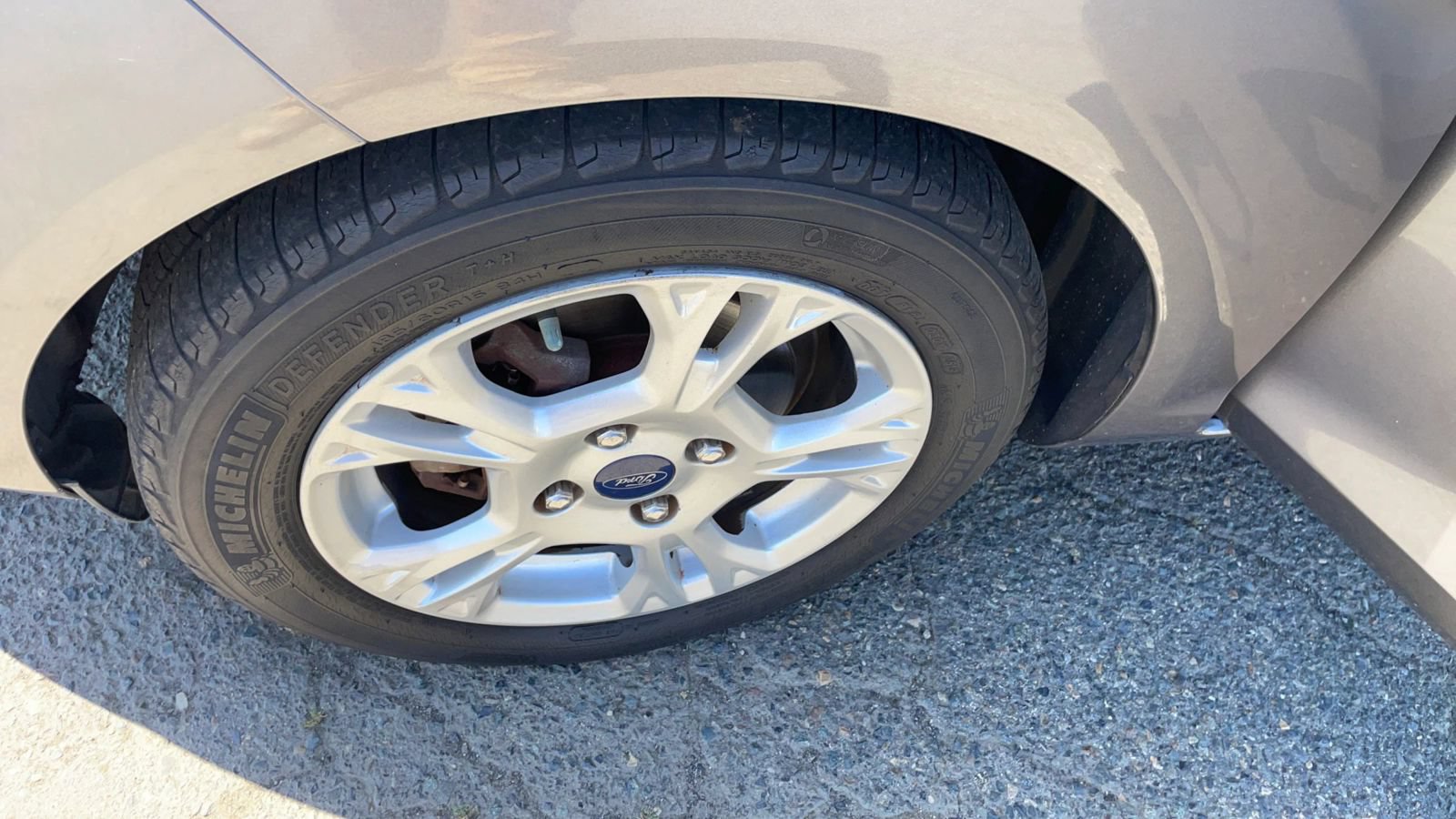 Used 2014 Ford Fiesta SE FWD image 46
