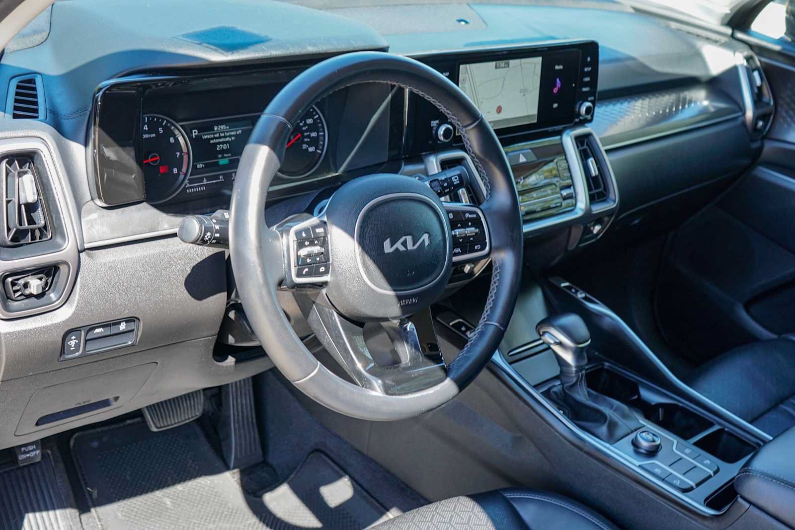 Used 2022 Kia Sorento S w/ Panoramic Sunroof Package FWD image 7