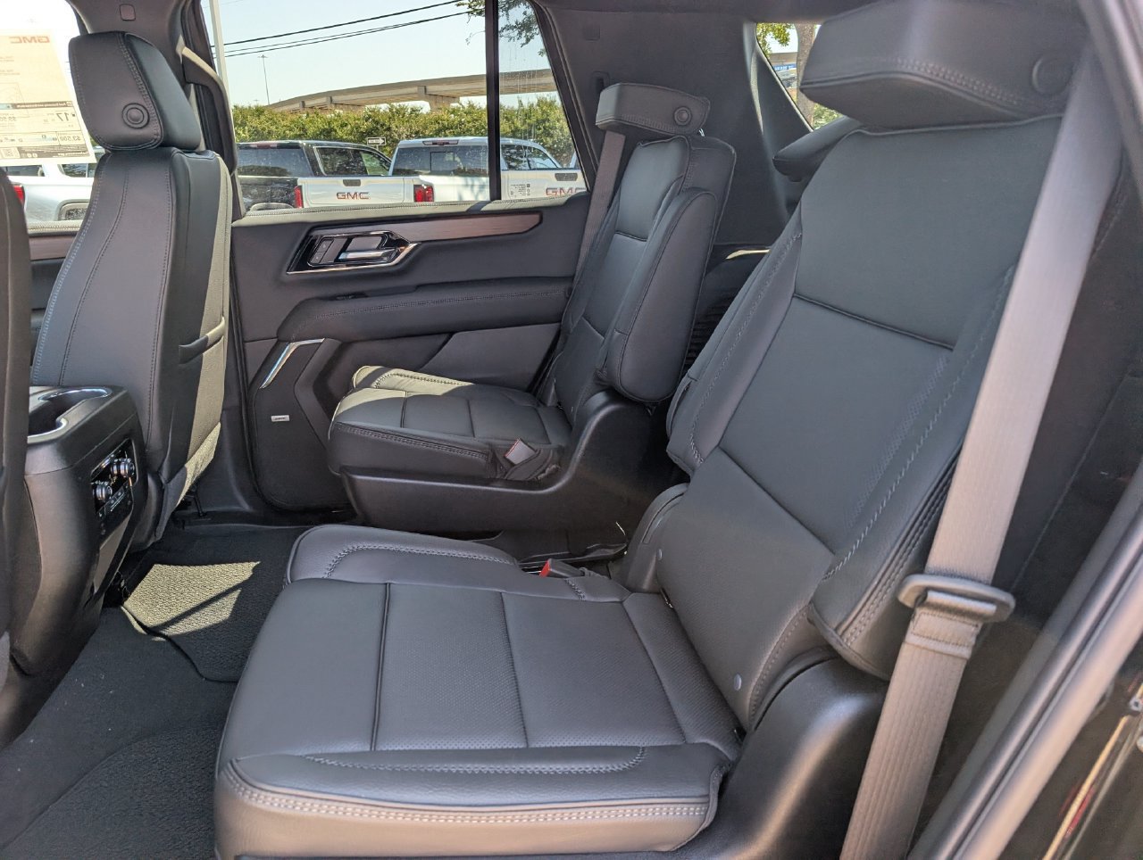 New 2027 GMC Yukon Denali w/ Advanced Technology Package RWD image 20