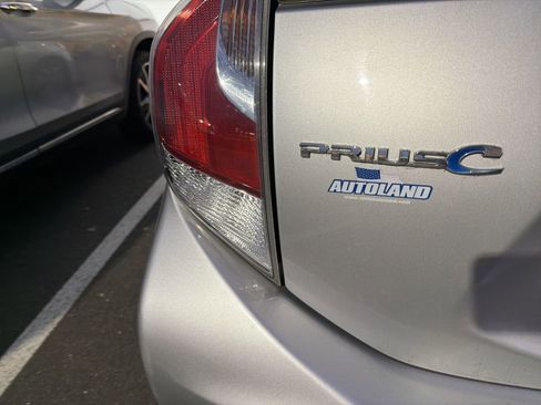 Used 2015 Toyota Prius C Four image 15