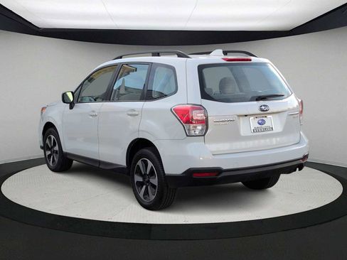 Used 2017 Subaru Forester 2.5i w/ Alloy Wheel Package image 6