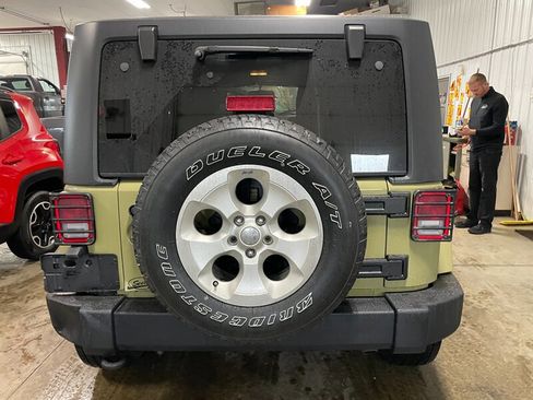 Used 2013 Jeep Wrangler Sahara image 21