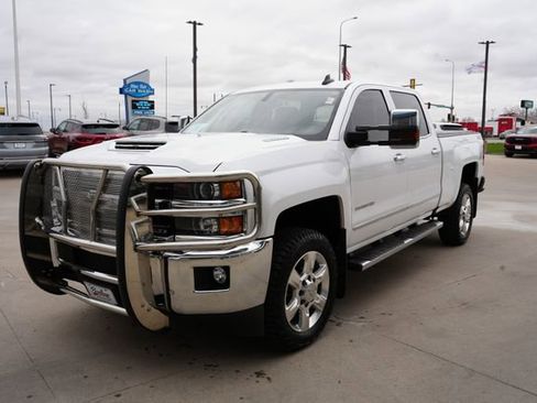 Used 2019 Chevrolet Silverado 2500 LTZ w/ Duramax Plus Package AWD/4WD image 23