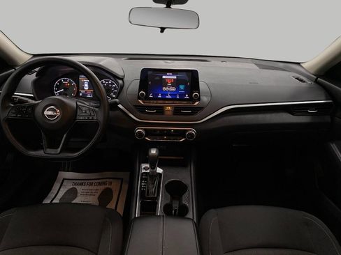 Used 2025 Nissan Altima 2.5 S image 19