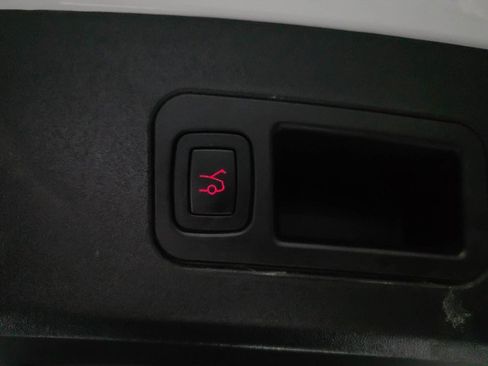 Used 2020 Tesla Model S Performance image 38