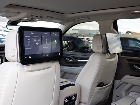 Used 2021 GMC Yukon Denali w/ Denali Ultimate Package image 46