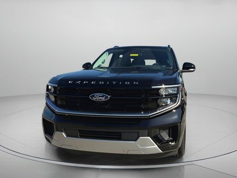 New 2025 Ford Expedition Max Platinum w/ Platinum Ultimate Package image 9