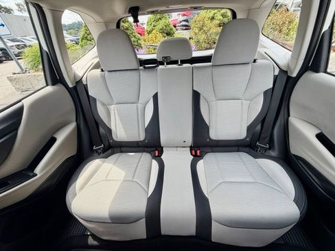 Used 2023 Subaru Forester AWD/4WD image 26