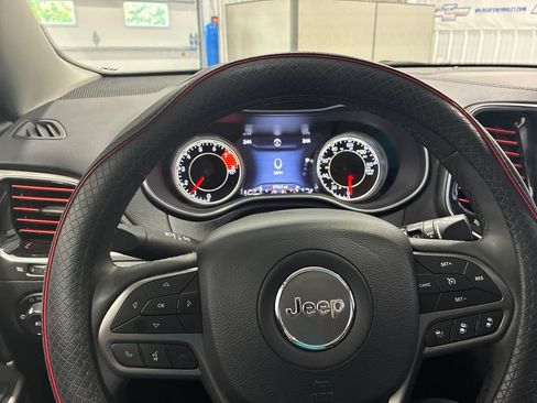 Used 2021 Jeep Cherokee Limited AWD/4WD image 21