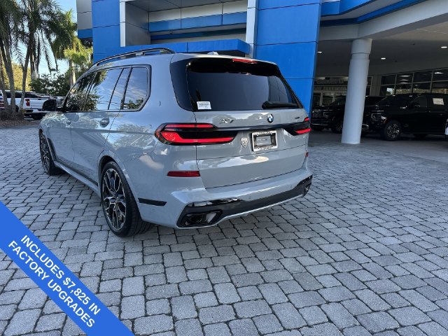 Used 2026 BMW X7 xDrive40i w/ M Sport Package AWD/4WD image 35