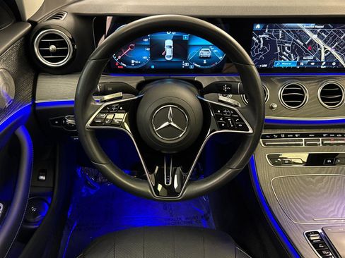 Used 2022 Mercedes-Benz E 350 Sedan image 13