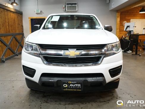 Used 2018 Chevrolet Colorado W/T RWD image 2