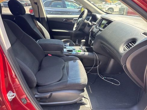 Used 2016 Nissan Pathfinder S FWD image 7