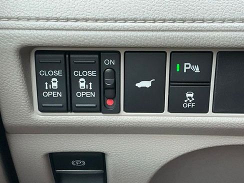 New 2026 Honda Odyssey Touring image 18